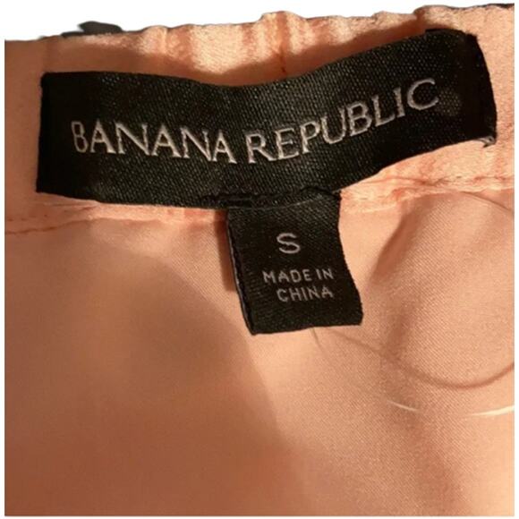 NWOT Banana Republic Peach With Ivory  Lace Detail Mini Skirt Size Small - Picture 13 of 16